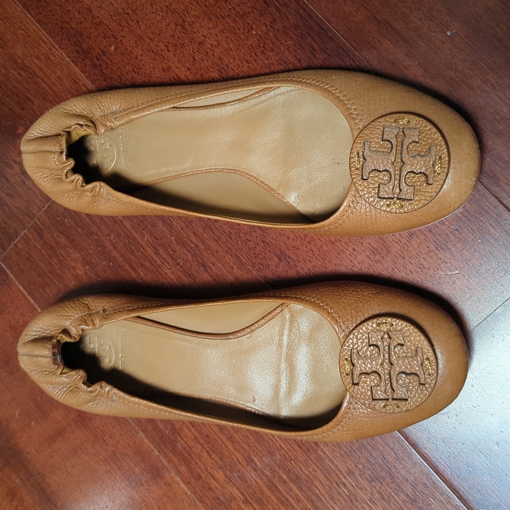 Tory Burch tan leather ballet flats